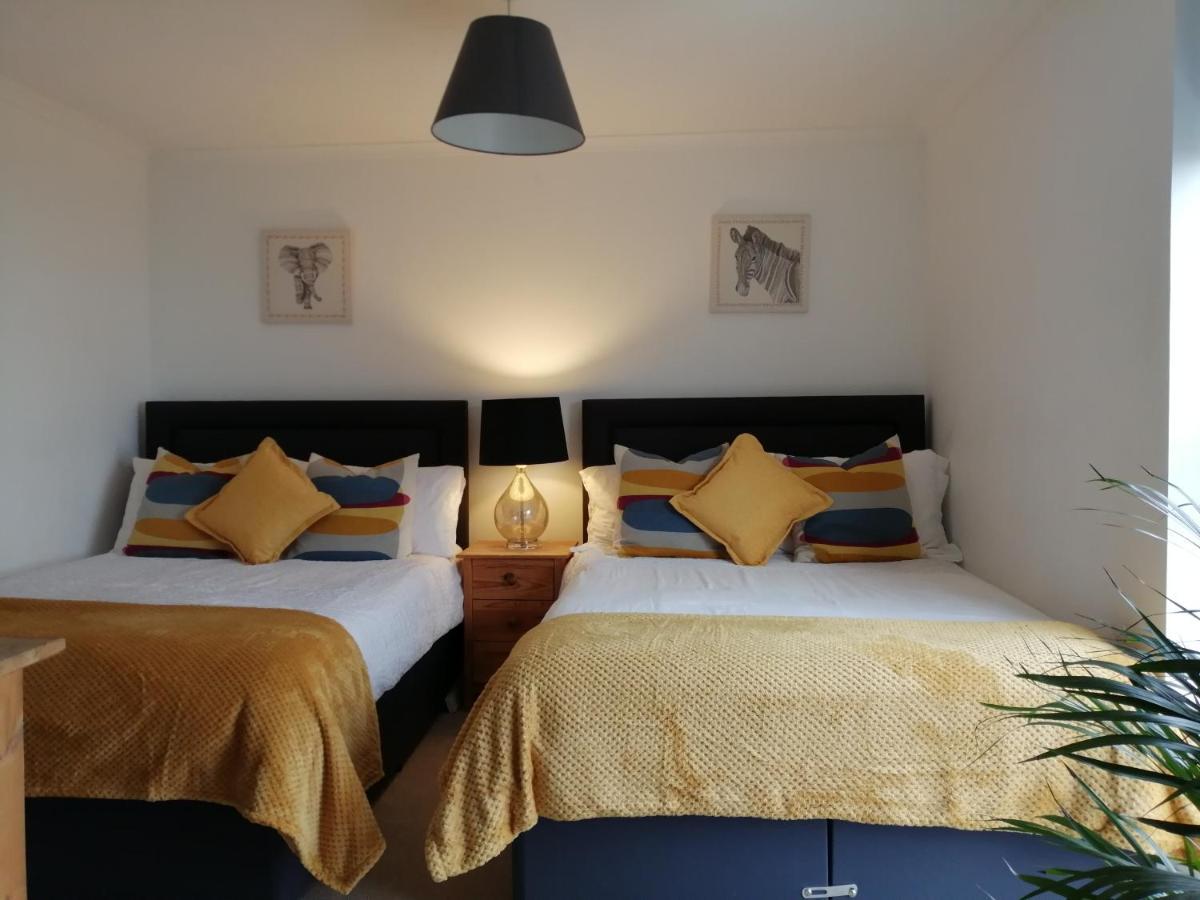 Spacious Townhouse With Sea Views Near Cardiffバリー エクステリア 写真