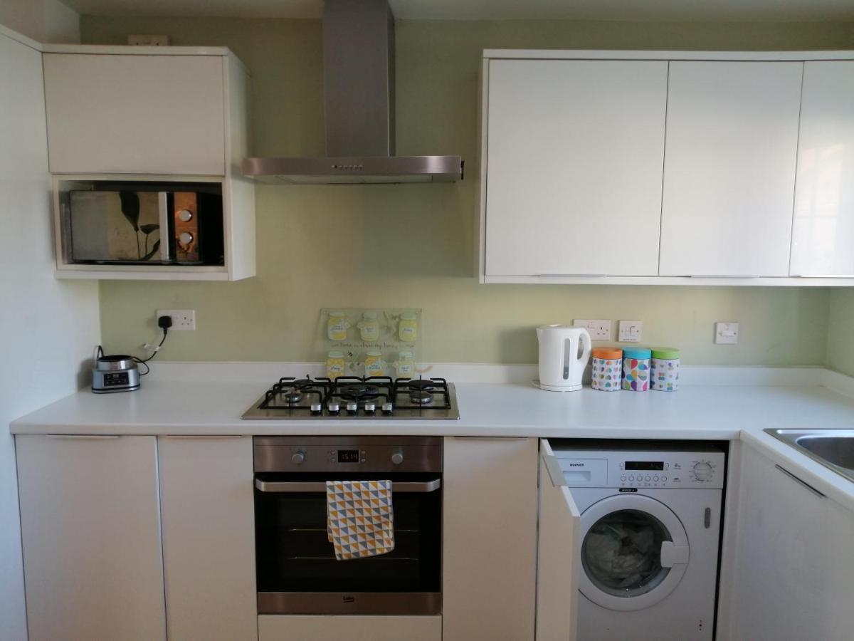 Spacious Townhouse With Sea Views Near Cardiffバリー エクステリア 写真