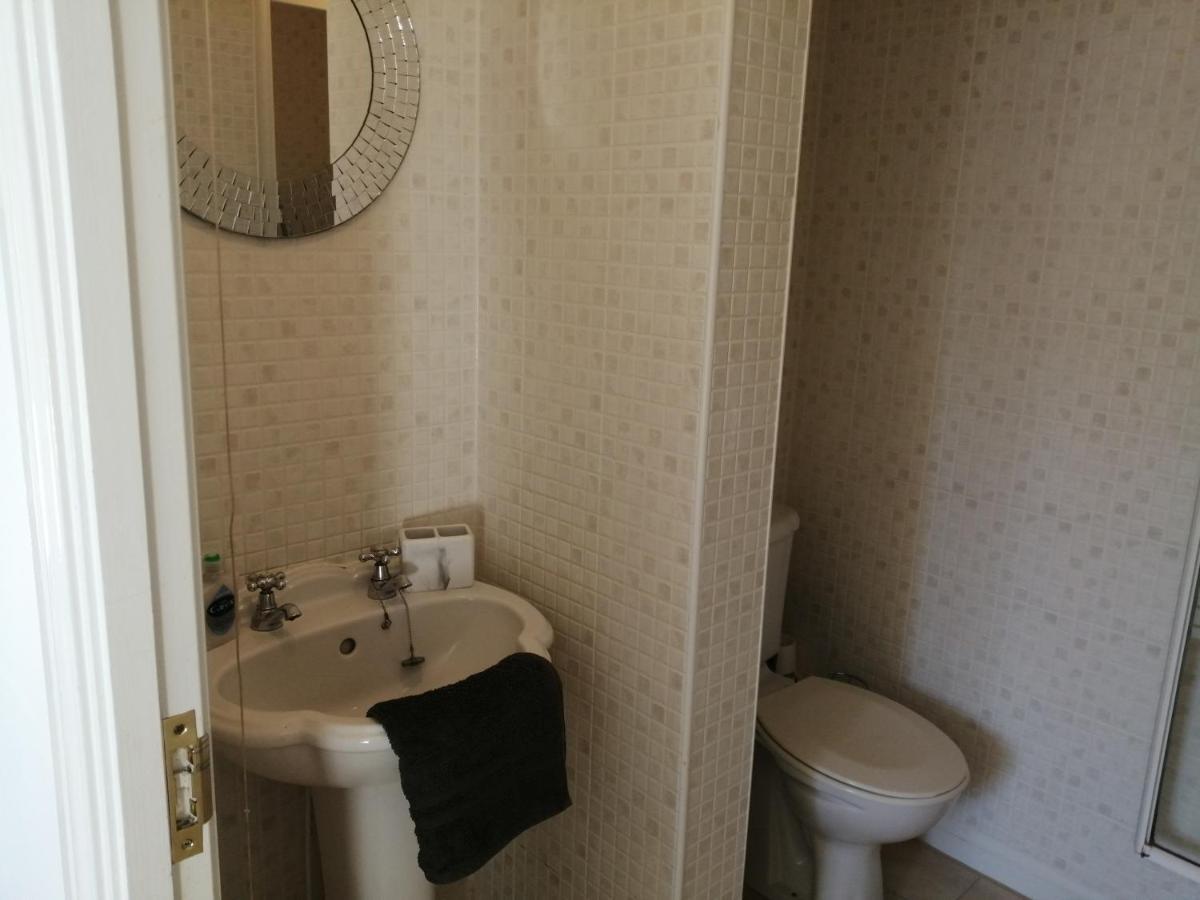 Spacious Townhouse With Sea Views Near Cardiffバリー エクステリア 写真